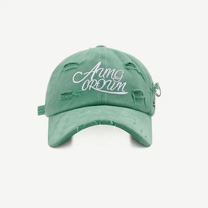 Gorras de Béisbol Deportivas de 5 Paneles con Logotipo Bordado Personalizado de Alta Calidad, Resistentes al Agua, con Diseño Desgastado - Product Image 2