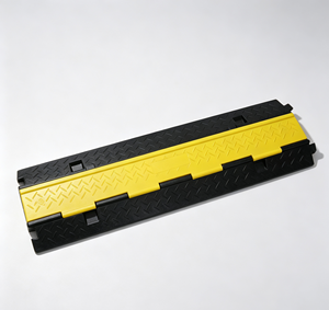 Protector de Cables de Goma RK para Eventos al Aire Libre, Rampa para Cables de 1/2 / 3/4 / 5 Canales - Product Image 1