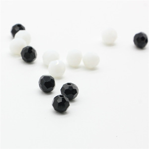 Cuentas espaciadoras de vidrio redondas facetadas de <span class=keywords><strong>4mm</strong></span> y 6mm, cuentas redondas de cristal sueltas para accesorios de fabricación de joyas hechas a mano DIY, venta al por mayor - Product Image 5