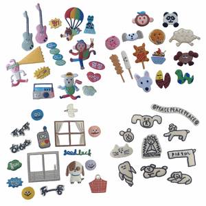 Mini Patchs Brodés Thermocollants Adhésifs Mignons avec Slogans, Étoiles, Cœurs, Trèfles pour Vêtements, Sacs à Dos, Kit de Patchs Décoratifs DIY - Product Image 2