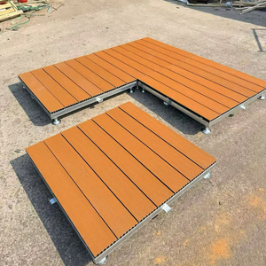 Piattaforma per Esterni Moderna in Acciaio Zincato Resistente, Altezza Regolabile, Impermeabile, Deck Prefabbricato in WPC per Giardino - Product Image 1
