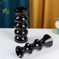 Vase à fleurs en céramique noire de style nordique, élégant ornement décoratif de table, vase en porcelaine brillant pour salon et bureau