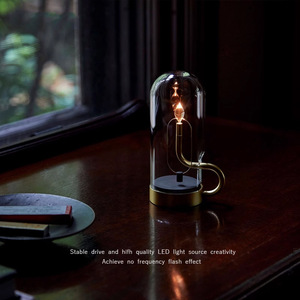 Lámpara de Mesa Recargable con Diseño de Gota de Agua y Llama, Luz Nocturna Retro para Restaurantes Occidentales, Bares, Decoración Moderna para Mesas - Product Image 4