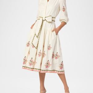 Vestido de algodón con cuello en V bordado Floral para mujer, cintura Natural, longitud Midi, botón decorativo tejido, estilo de vacaciones informal diario - Product Image 1