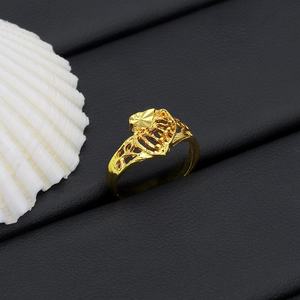 Anillo de Boda de Latón Chapado en Oro de 24K con Diseño Único JXX, Anillo de Latón Chapado en Oro de 24K de Moda para Mujer, Gran Venta - Product Image 2