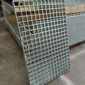 Rejilla <span class=keywords><strong>de</strong></span> acero para exteriores galvanizada por inmersión en caliente, parrilla <span class=keywords><strong>de</strong></span> malla <span class=keywords><strong>de</strong></span> barra <span class=keywords><strong>de</strong></span> carbono dentada antideslizante duradera, anticorrosión - Product Image 1