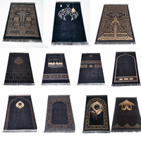 Tapis de prière islamique 2026, nouveau design, en polyester, lavable en machine, résistant aux taches, adapté aux animaux domestiques, vente en gros pour la maison
