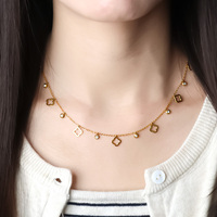 Collier Plaqué Or 18 carats Bijou Anti-Ternissement, Pendentif Trèfle à Quatre Feuilles avec Zircon, Collier Étanche en Acier Inoxydable pour Femme