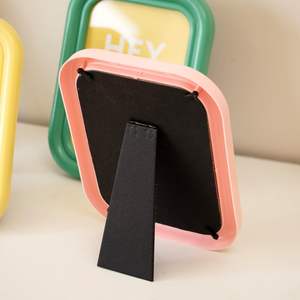 Cadres photo personnalisés aux couleurs vives en bois massif MDF et résine avec logo gravé au laser, personnalisés pour mariage ou promotion - Product Image 4