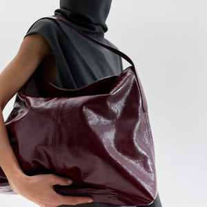 <span class=keywords><strong>Sac</strong></span> à bandoulière portable <span class=keywords><strong>noir</strong></span> classique en cuir PU résistant avec logo personnalisé, fermeture éclair intégrale, vente en gros, <span class=keywords><strong>sac</strong></span> à <span class=keywords><strong>main</strong></span> de créateur - Product Image 3