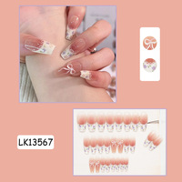 Vente en gros usine : Nouveaux faux ongles d'été mignons, prêts à poser, faciles à appliquer directement sur les doigts