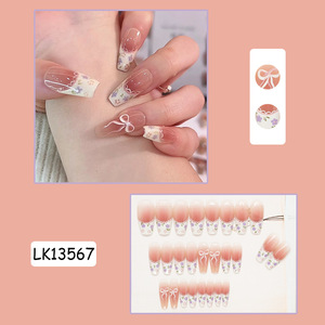 Vente en gros usine : Nouveaux faux ongles d'été mignons, prêts à poser, faciles à appliquer directement sur les doigts - Product Image 6