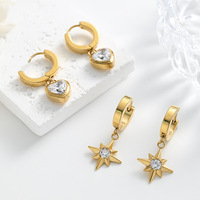 Anting-anting Huggie Hoop Zirkon Baja Tahan Karat Anting-anting Gantung Bintang Emas untuk Wanita Perhiasan Bintang 8 Titik CZ Hadiah