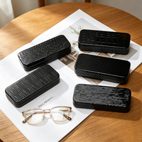 Étui à lunettes de luxe en cuir PU noir à motif personnalisé, étui rigide à clapet, boîte de protection pour lunettes, rangement pour lunettes