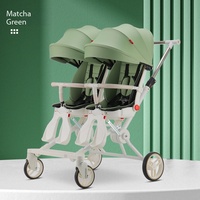 La poussette double pour bébés est légère, pliable et dotée d'un siège inclinable et rotatif.