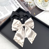 HC031E personnalisé tissu nœud pinces Clips Satin perle nouvelles pinces à cheveux créatives pour les filles couleur unie lisse haute qualité pinces à cheveux