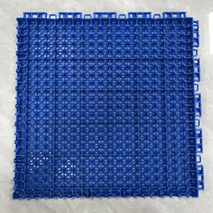 Piste de karting modulaire intérieure-extérieure directe d'usine, antidérapante, imperméable, revêtement de sol de course de karting en herbe artificielle de haute qualité - Product Image 2