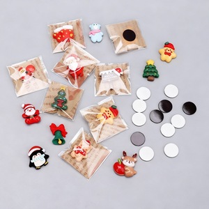 Imanes de Resina para Refrigerador con Diseño Navideño, Santa Claus, Muñeco de Nieve, Pingüino, Decoraciones de Regalo, Envoltura Individual, Regalos para Niños - Product Image 3
