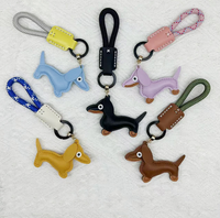 Porte-clés en cuir Teckel 2026, design personnalisé, pendentif dessin animé pour sac et coque de téléphone