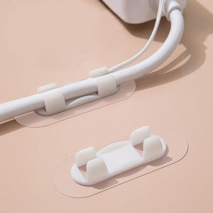 Clip para cables autoadhesivo, soporte de pared de plástico para dormitorio, sala de estar, estilo minimalista moderno - Product Image 1