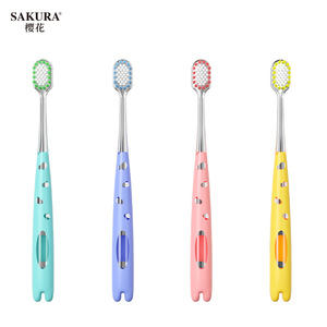 Brosse à dents Sakura à tête large de 15 mm, poils doux, protection des gencives, brosse à dents manuelle pour adultes - Product Image 5