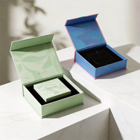 Boîte cadeau magnétique en forme de livre avec logo personnalisé, insert en mousse EVA pour cosmétiques, parfums, emballage cadeau d'entreprise, vente en gros