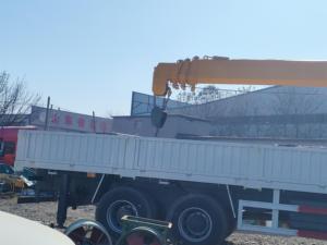 Mô hình 2025 HOWO 6x6 <span class=keywords><strong>22</strong></span> tấn Xe Tải Hạng Nặng gắn cần cẩu để hỗ trợ khai thác - Product Image 4