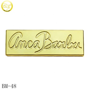 Tas Fashion Desain Pelat Bulat Logo Label Sekrup Logam Huruf Emas Berongga Kustom untuk Sabuk/Dompet - Product Image 6
