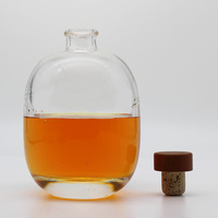 Bouteille en verre résistante à la chaleur de 500 ml pour la vodka, la tequila, le rhum, le gin, le whisky, le brandy, offrant une gravure personnalisée, distribution d'alcool