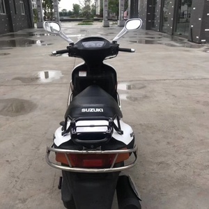 Suzuki Neptune <span class=keywords><strong>125</strong></span> 125CC Usada - Diseño Elegante, Eficiente en Consumo de Combustible, Experiencia de Conducción Duradera y Cómoda, Motos a Gasolina - Product Image 5