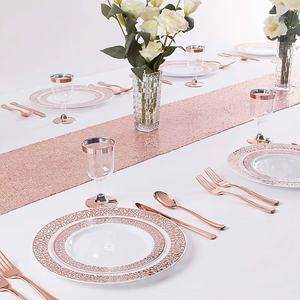 Assiettes en plastique bon marché en gros, design en dentelle creuse or <span class=keywords><strong>rose</strong></span>, ensembles de <span class=keywords><strong>vaisselle</strong></span> de fête, ensembles de <span class=keywords><strong>vaisselle</strong></span> jetables dorés, 250 pièces - Product Image 4