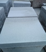Dalles de pavé en granit blanc à petites fleurs, surface martelée, durables, écologiques, légères, design moderne, pour hôpitaux