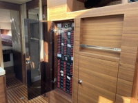 Panel Kontrol Listrik RV Kapal Pesiar Profesional 12V 24V DC 110V 220V AC Papan Pemutus Sirkuit Laut dengan Voltmeter Digital LED