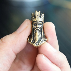 Colgante de metal trenzado DIY King Head, dijes punk hechos a mano, cuentas de latón con forma de cuchillo para accesorios EDC, accesorios para exteriores y fidget spinners - Product Image 3