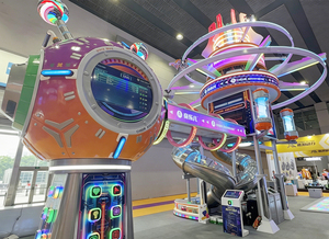 Système interactif de suivi des défis avec détection par bracelet RFID, enregistrement et classement en temps réel pour aires de jeux intérieures - Product Image 4