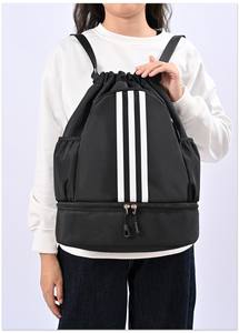 Sac à dos de sport imperméable personnalisé avec logo, sac à dos à cordon de serrage léger et portable en nylon avec poche zippée - Product Image 4