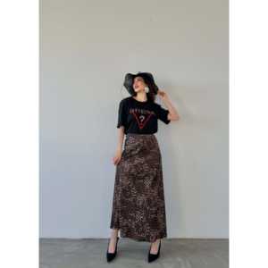 กระโปรงแม็กซี่ผ้าซาตินสำหรับผู้หญิง ดีไซน์หรูหรา เอวธรรมชาติ พิมพ์ลาย ผ้าไหมแท้ 100% เงางาม กระโปรงยาวสำหรับชุดสวยสง่า - Product Image 2