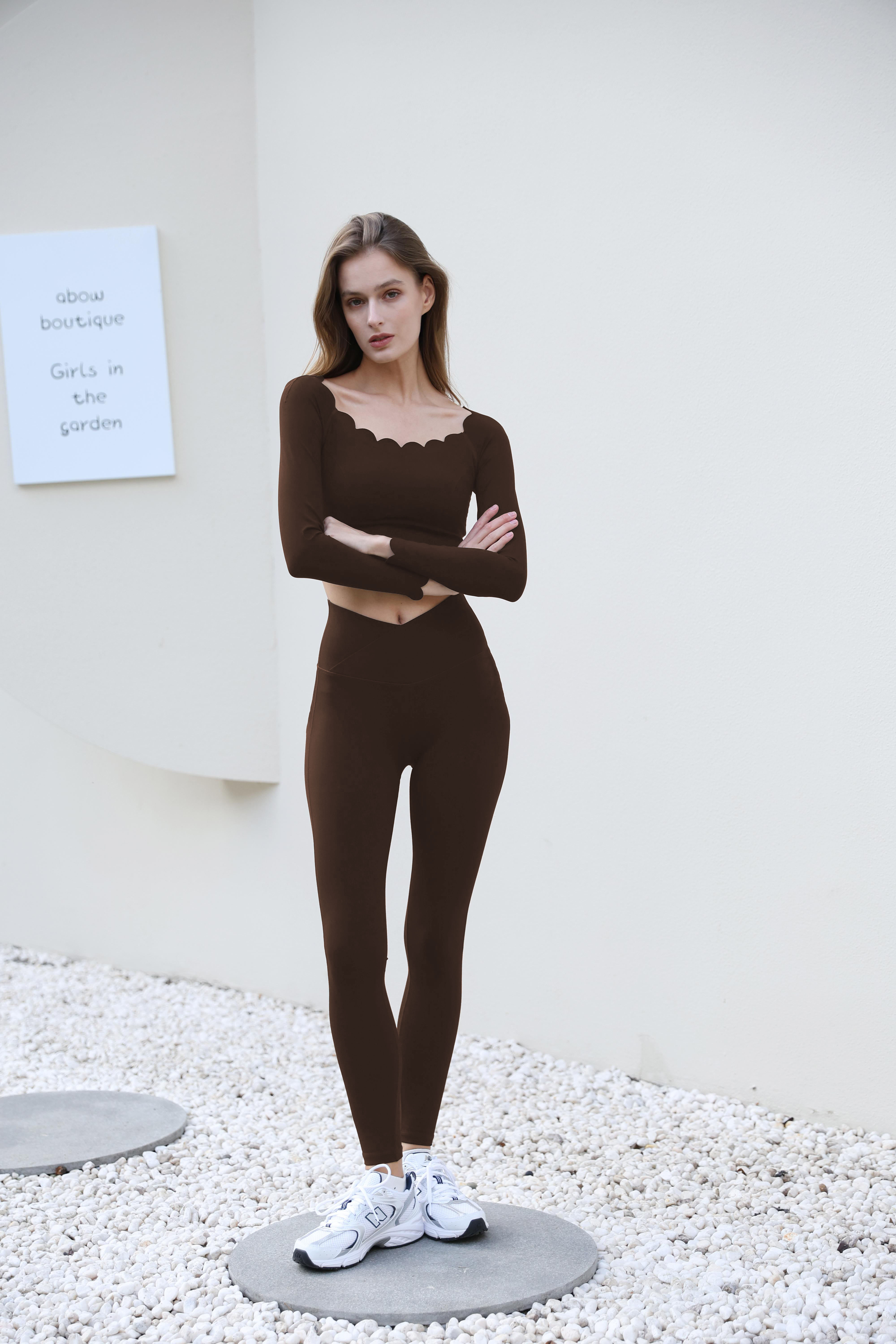 สีน้ำตาล