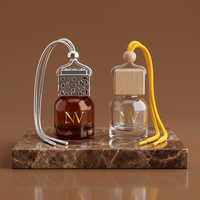 Diffuseur de parfum pour voiture en verre suspendu avec bouchon en bois et cordon, décoration de voiture