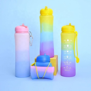 Bouteille d'eau en silicone écologique à dégradé de couleurs, très vendue, pour adultes, idéale pour les voyages - Product Image 6