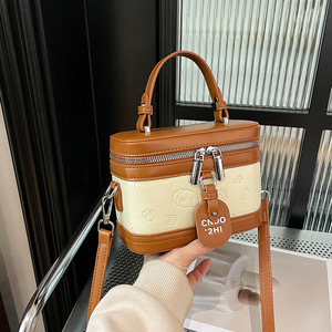 Nouveau sac seau portable pour femmes, sac à bandoulière simple mignon et tendance pour le travail, les trajets quotidiens et les loisirs - Product Image 1