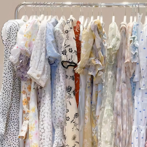 ชุดเดรสสไตล์ฝรั่งเศสสำหรับผู้หญิงมือสอง ผ้าไหมผสม คอระบาย แต่งระบาย เหมาะสำหรับฤดูใบไม้ผลิและฤดูร้อน เสื้อผ้าผู้หญิงมือสอง - Product Image 6