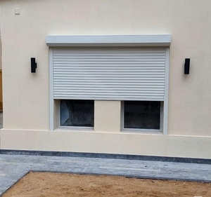 Puerta de Cierre Rápido de Última Generación que Combina Velocidad, Resistencia y Lógica de Seguridad Integrada para Entornos Industriales de Alto Tráfico - Product Image 3