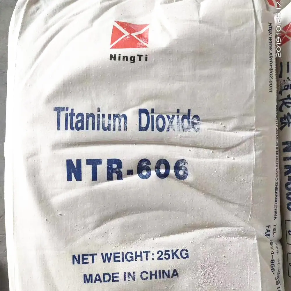 Caliente pintura de plástico de productos químicos dióxido de titanio rutilo NTR 606 TiO2/dióxido de titanio precio