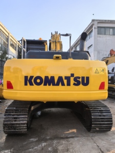 Excavadora de orugas hidráulica Komatsu usada de 22 toneladas, excavadora de orugas hidráulica Komatsu usada de 22 toneladas, para construcción, demolición, paisajismo - Product Image 3