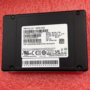 Disque SSD d'occasion HORNG SHING MZWLJ7T6HALA-0007C PM1733 U.2 7.68T 7C 6Gbps - Product Image 1