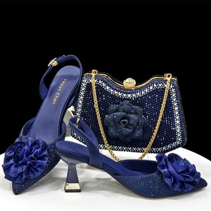 Set di <span class=keywords><strong>Scarpe</strong></span> e Borsa con Strass Design alla Moda per Donne, <span class=keywords><strong>Scarpe</strong></span> con <span class=keywords><strong>Tacco</strong></span> Alto 7CM e Set di Borse per Abbigliamento da Cerimonia - Product Image 2