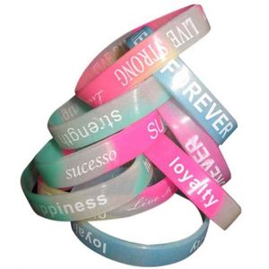 Pulsera de Silicona con Logotipo Personalizado, Inofensiva, No Tóxica, 100% Ecológica - Product Image 2