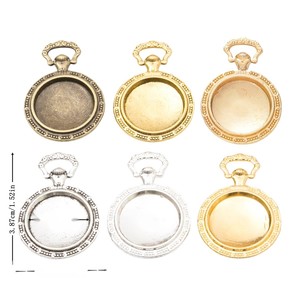Pendentif en alliage orné avec monture de montre de poche et serti de cabochon rond pour camées en résine steampunk - Product Image 1
