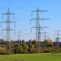 Tour de transmission électrique à double circuit en acier galvanisé, structure en treillis d'acier, hauteur personnalisée, 220KV